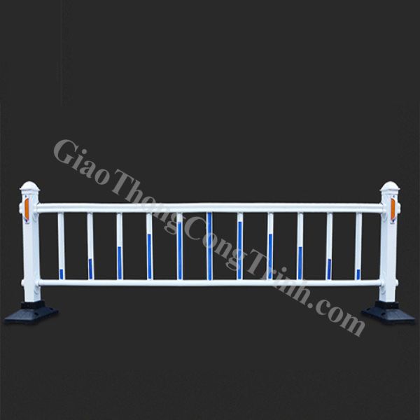 Dải Phân Cách Giao Thông Thép - ODPC00008 1 Dải Phân Cách Thép