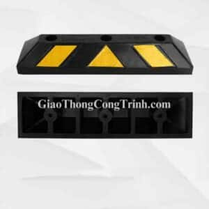 Chặn Lùi Sau Xe Tin Dùng