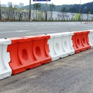 Dải Phân Cách An Toàn Độ Bền 15 Năm Nhờ Công Nghệ Đúc Khuôn Hiện Đại 12 Dải Phân Cách An Toàn Lằn Phẳng