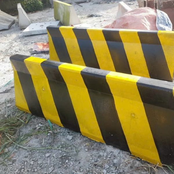Dải Phân Cách Điều Hướng Cố Định