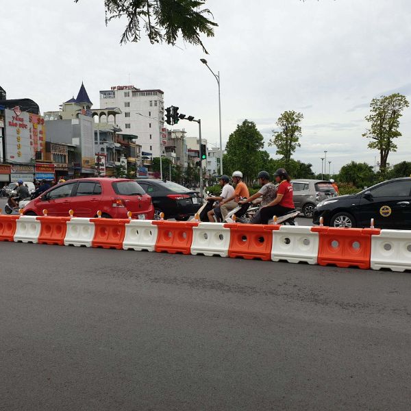 Dải Phân Cách Điều Hướng Phân Làn