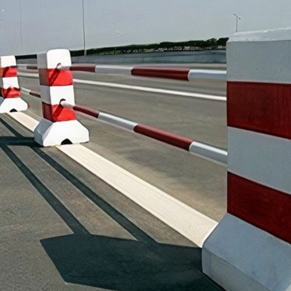 Dải Phân Cách Chất Lượng Giao Thông Đường Bộ