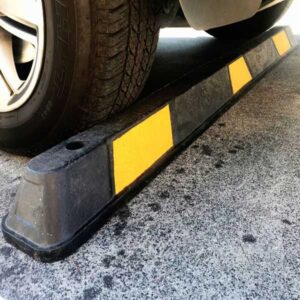 Chặn Lùi Xe Bằng Cao Su Chịu Lực Có Phản Quang Đêm