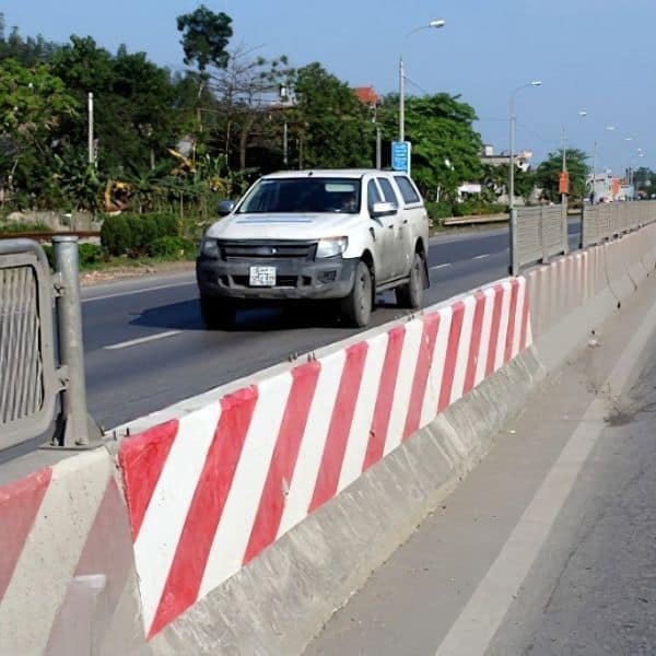 Dải Phân Cách Giao Thông Chất Lượng An Toàn
